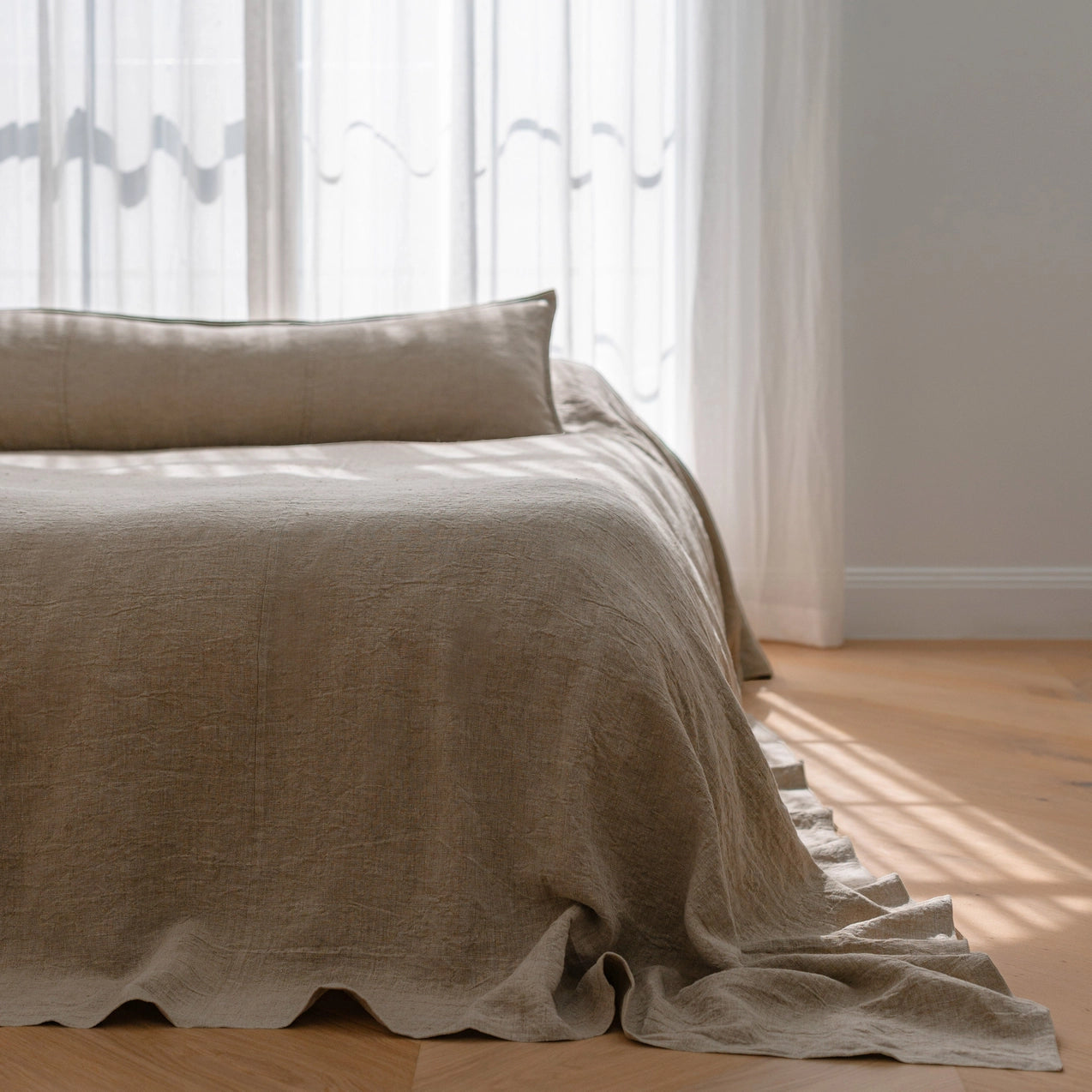 Luca Linen Bed Cover