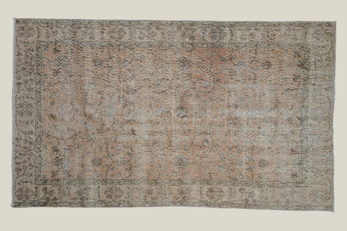 Peach Vintage Sparta Rug - 3'9" x 6'4"