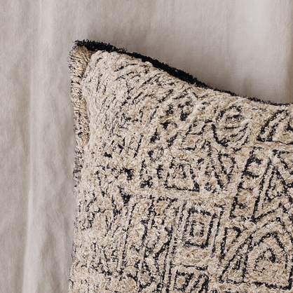 Cariz Pillow - 24"x24"