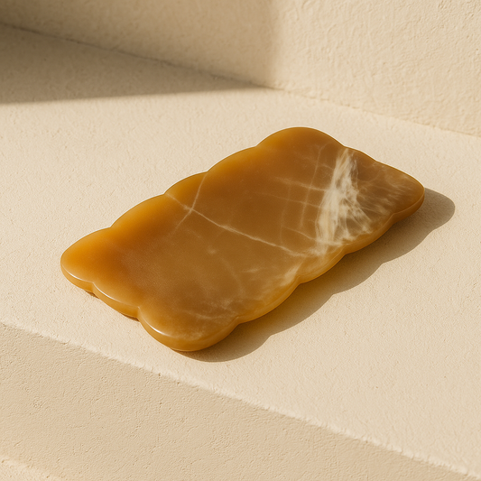 Onyx Scalloped Tray