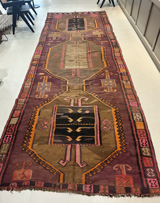 Vintage Kilim Rug - 5'8" X 16'