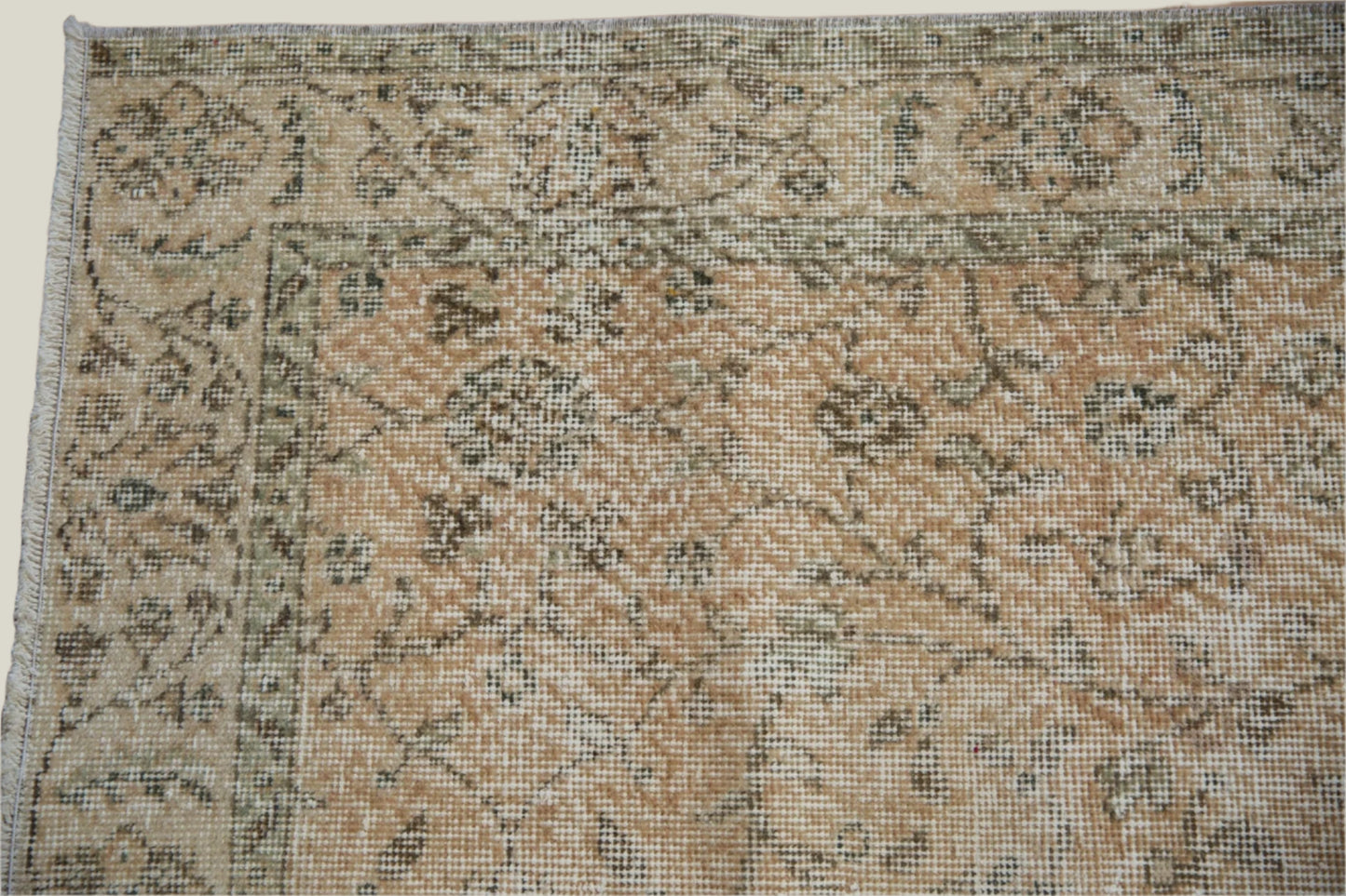 Peach Vintage Sparta Rug - 3'9" x 6'4"