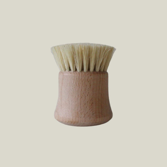 Short Round Wood Brush